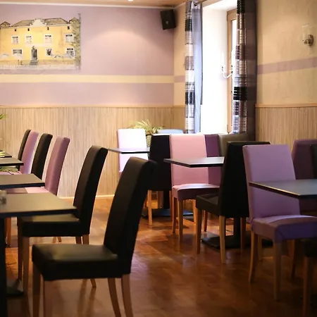 Penzion Um Willspull 2*